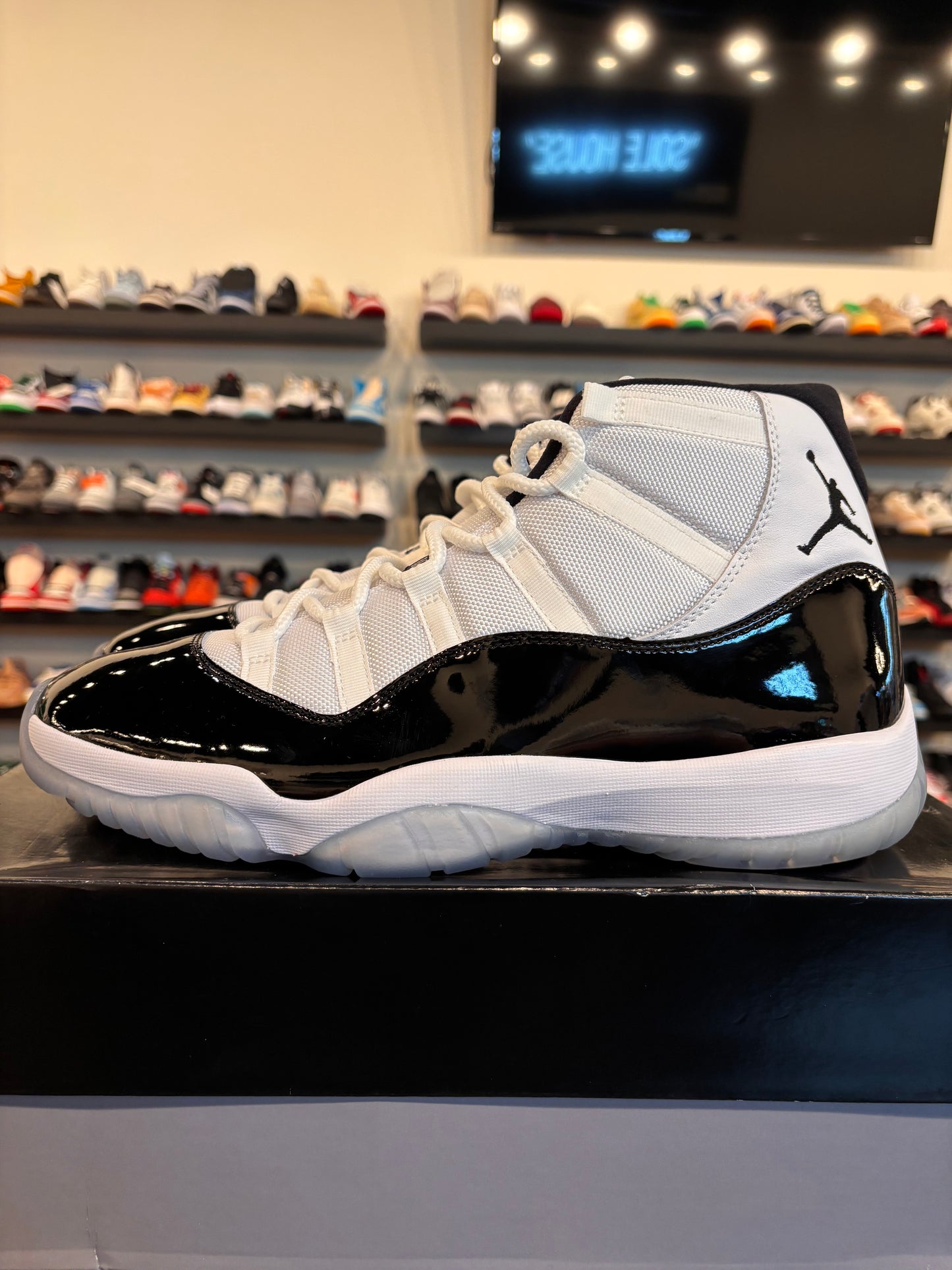 Jordan 11 Concord 2018 Size 13 Brand New