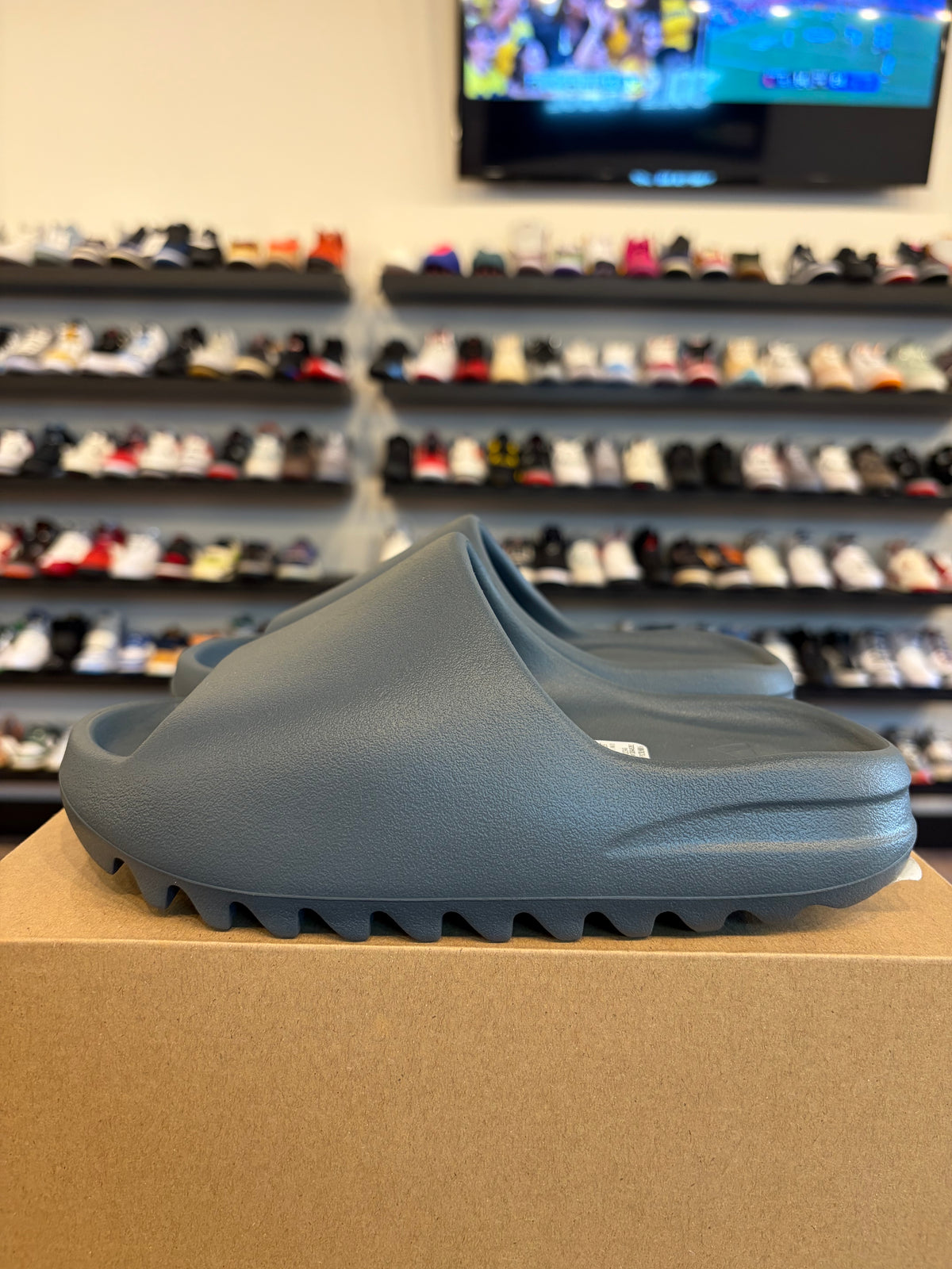 Yeezy Slide Slate Marine Size 4 Brand New