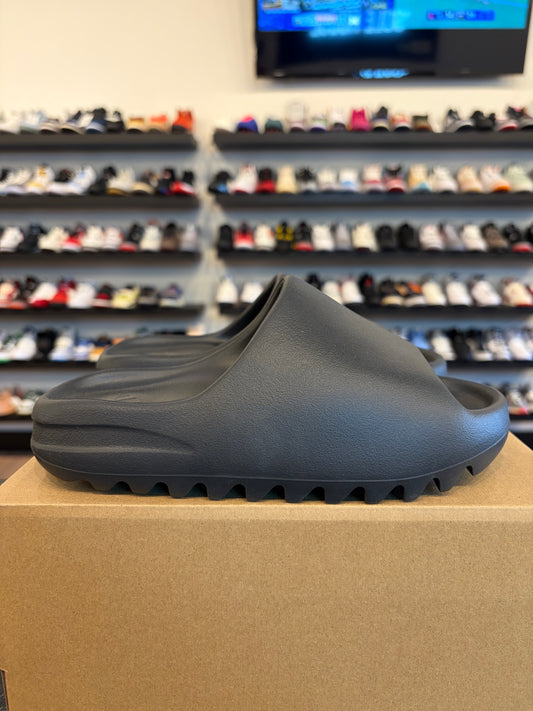 Yeezy Slide Onyx Size 4 (5.5W) Brand New