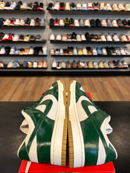 Nike Dunk Low Gorge Green Size 9 (10.5W) Brand New