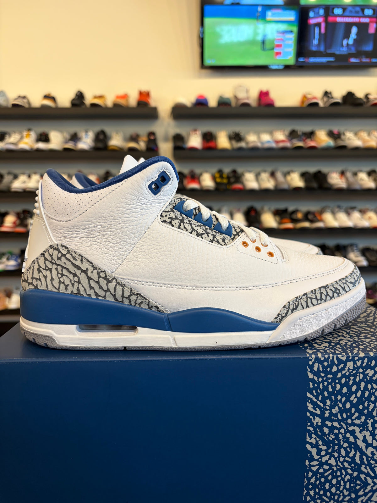 Jordan 3 Wizard Size 10 Brand New