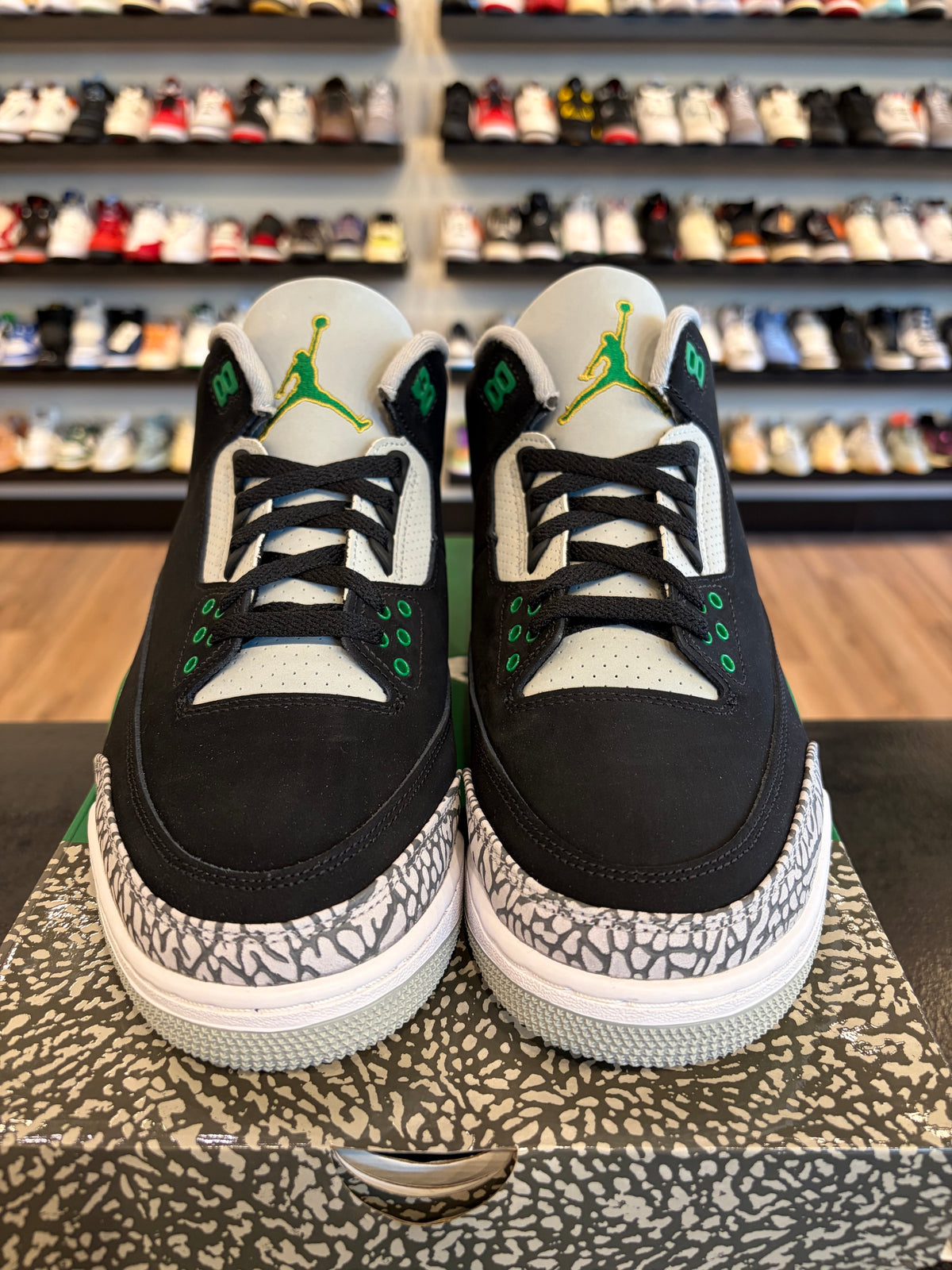Jordan 3 Pine Green Size 10 Brand New