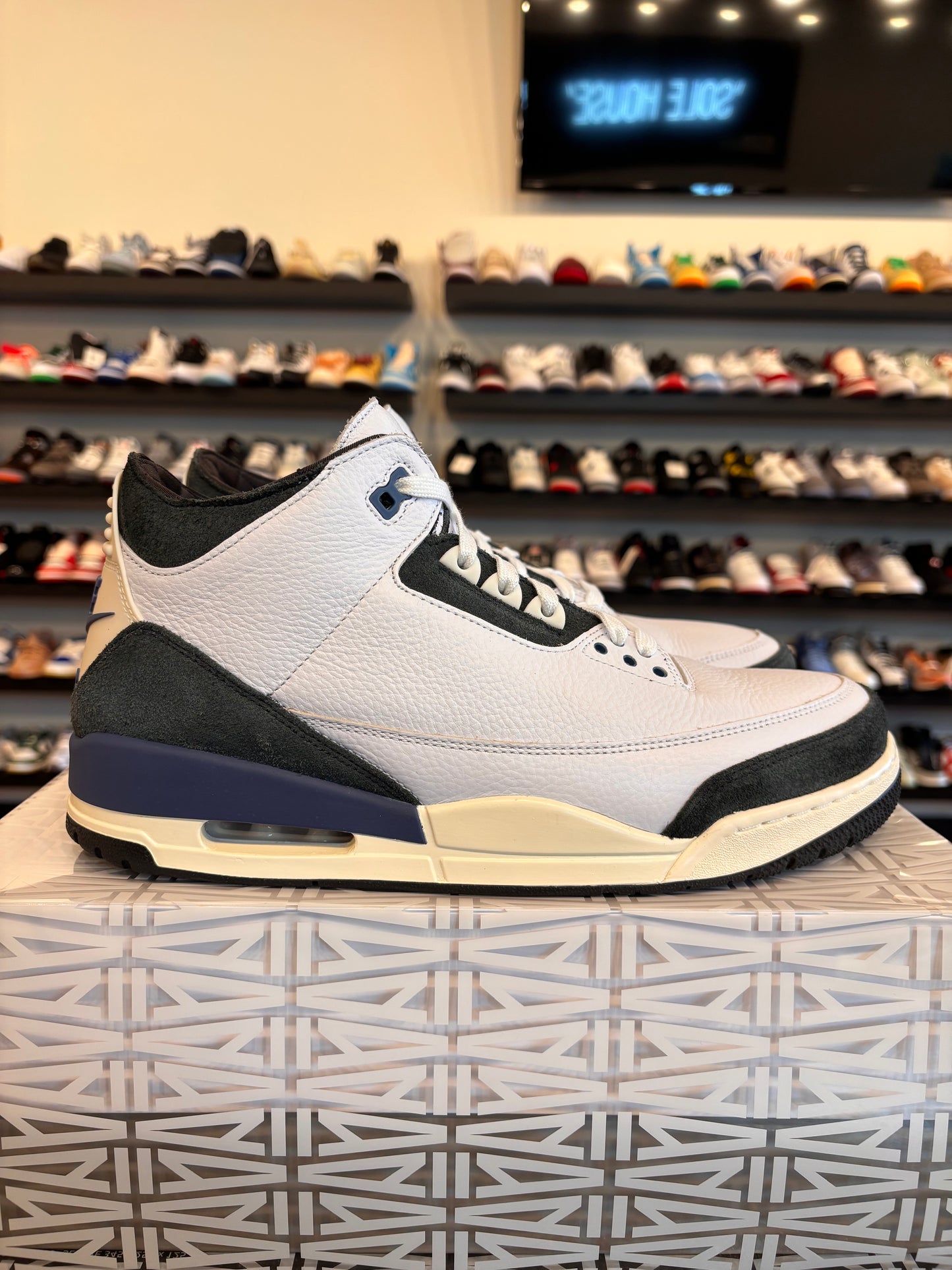 Jordan 3 A Ma Maniere Diffused Blue Size 12 Pre-Owned