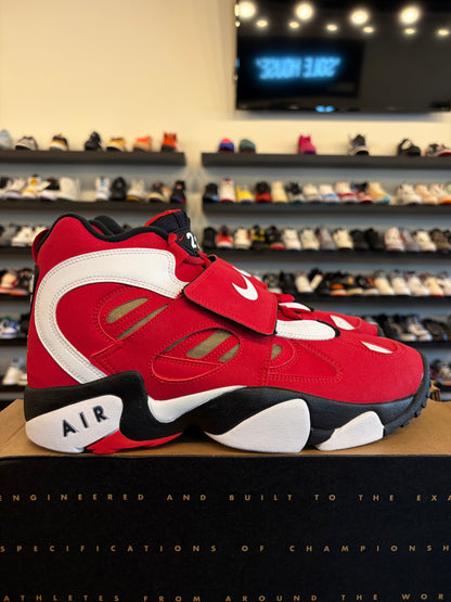 Nike Diamond Turf Red Gold Size 12 Brand New