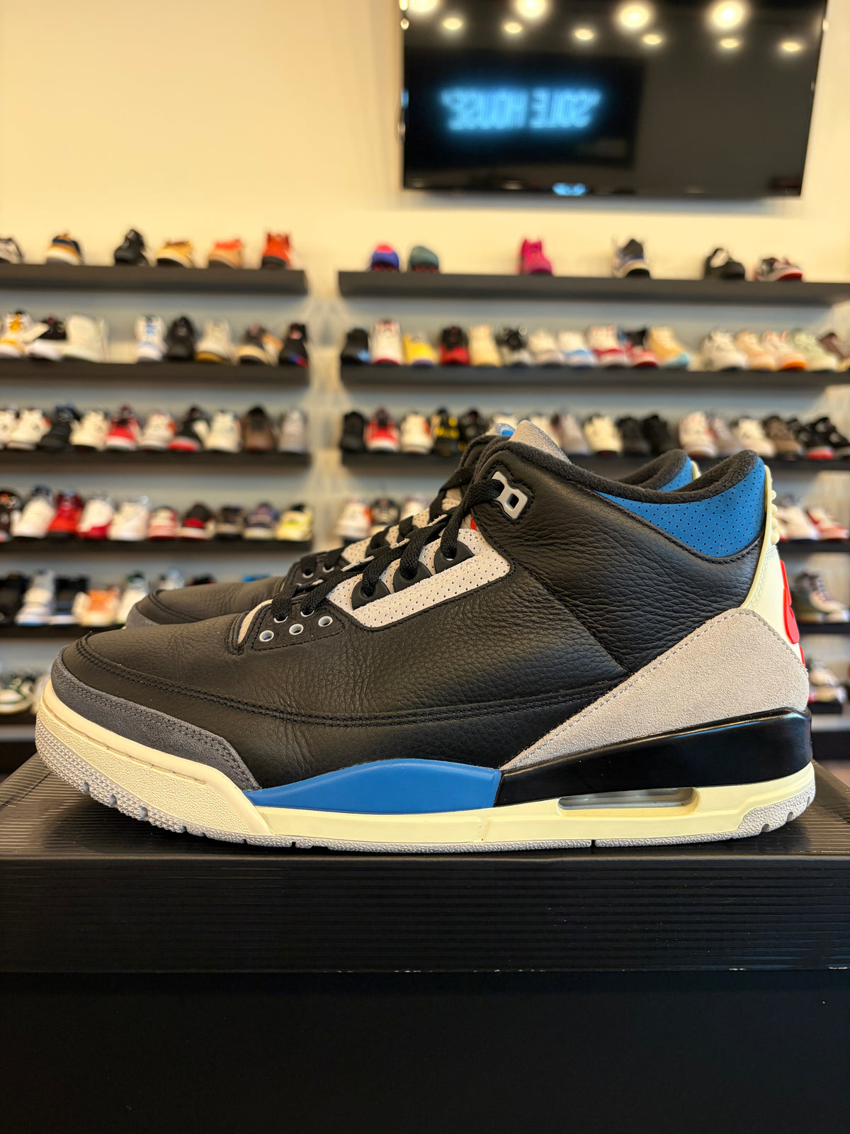 Jordan 3 Rare Air Size 12 Pre-Owned
