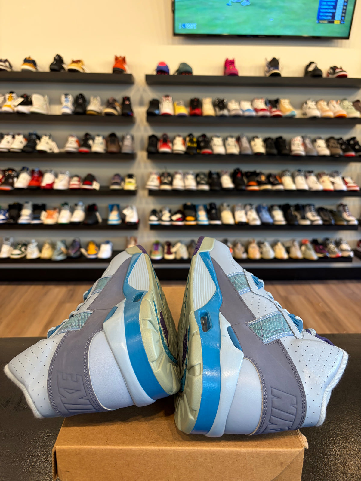 Nike Air Tech Challenge Blue Size 13 Pre-Owned (No Box)