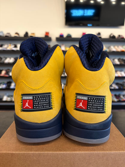 Jordan 5 Michigan Size 13 Pre-Owned (No Box)