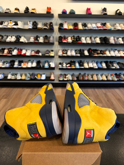 Jordan 5 Michigan Size 13 Pre-Owned (No Box)