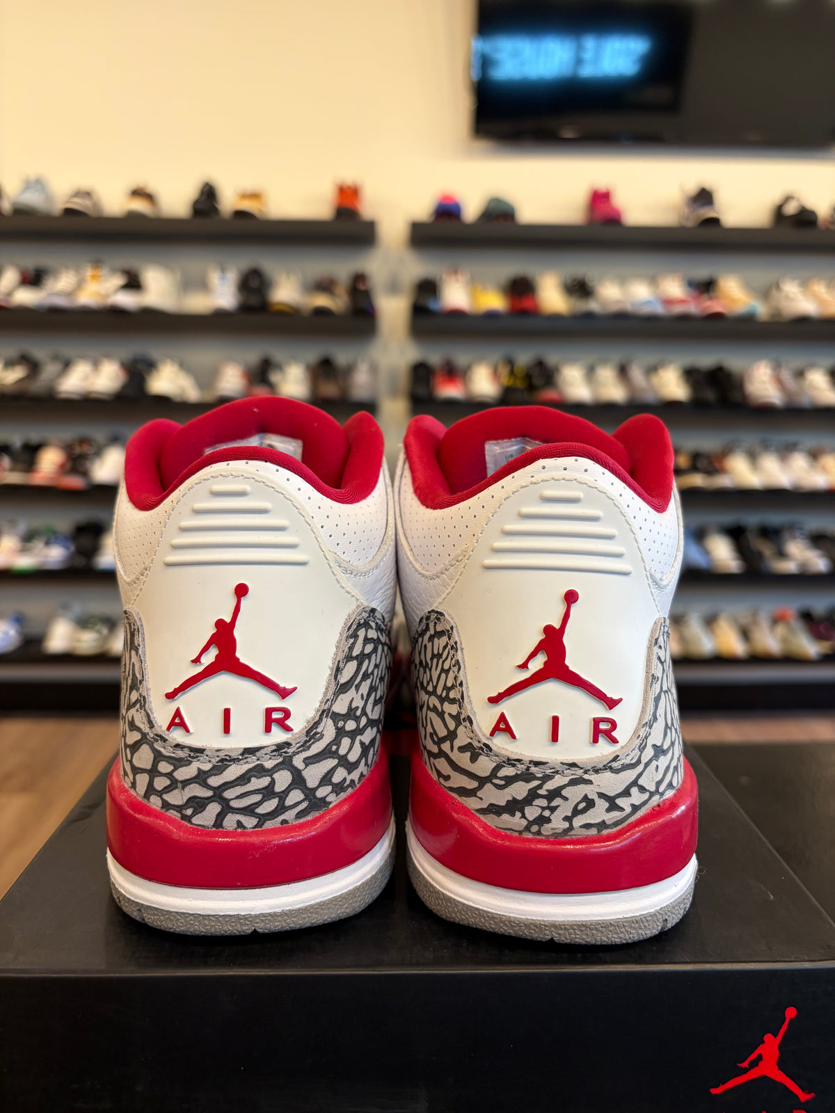 Jordan 3 Cardinal Size 7Y (8.5W) Brand New