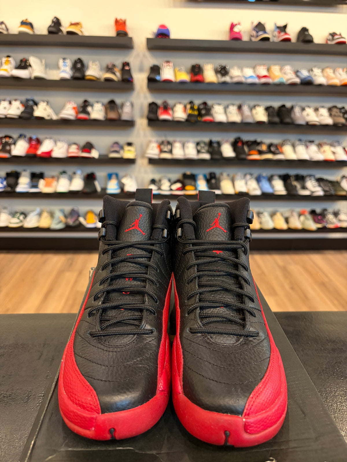 Jordan 12 Flu Game 2015 Size 5.5Y (7W) Pre-Owned