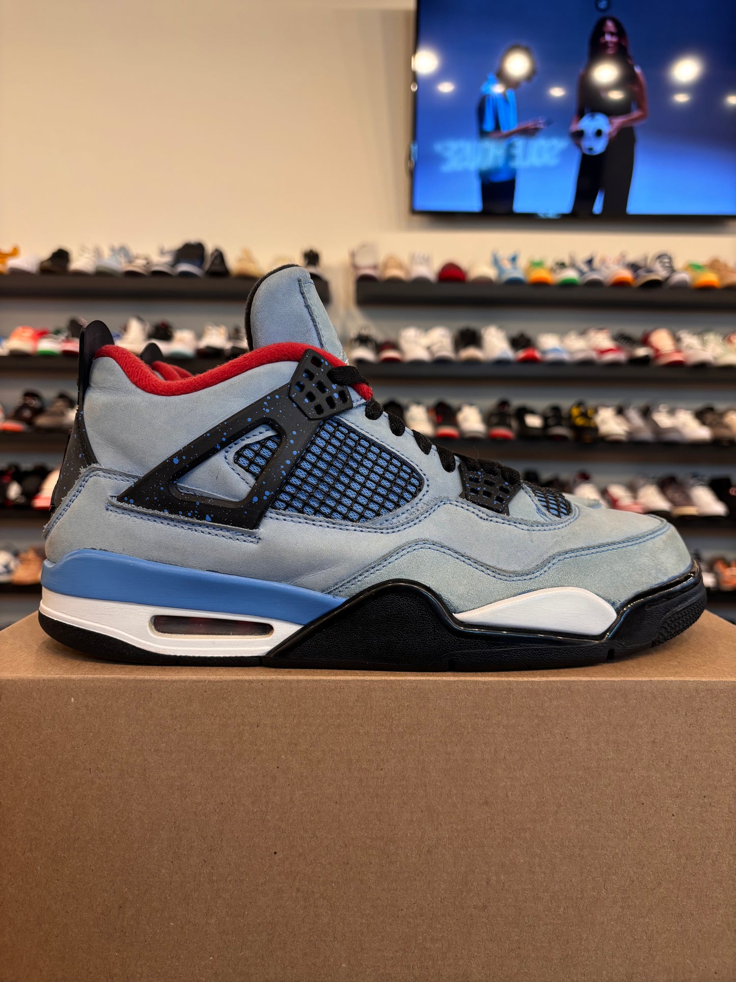 Jordan 4 Travis Scott Size 11 Pre-Owned (No Box)