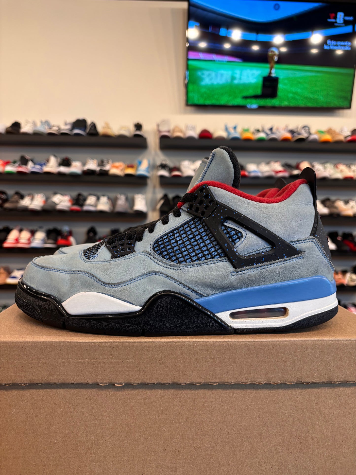 Jordan 4 Travis Scott Size 11 Pre-Owned (No Box)