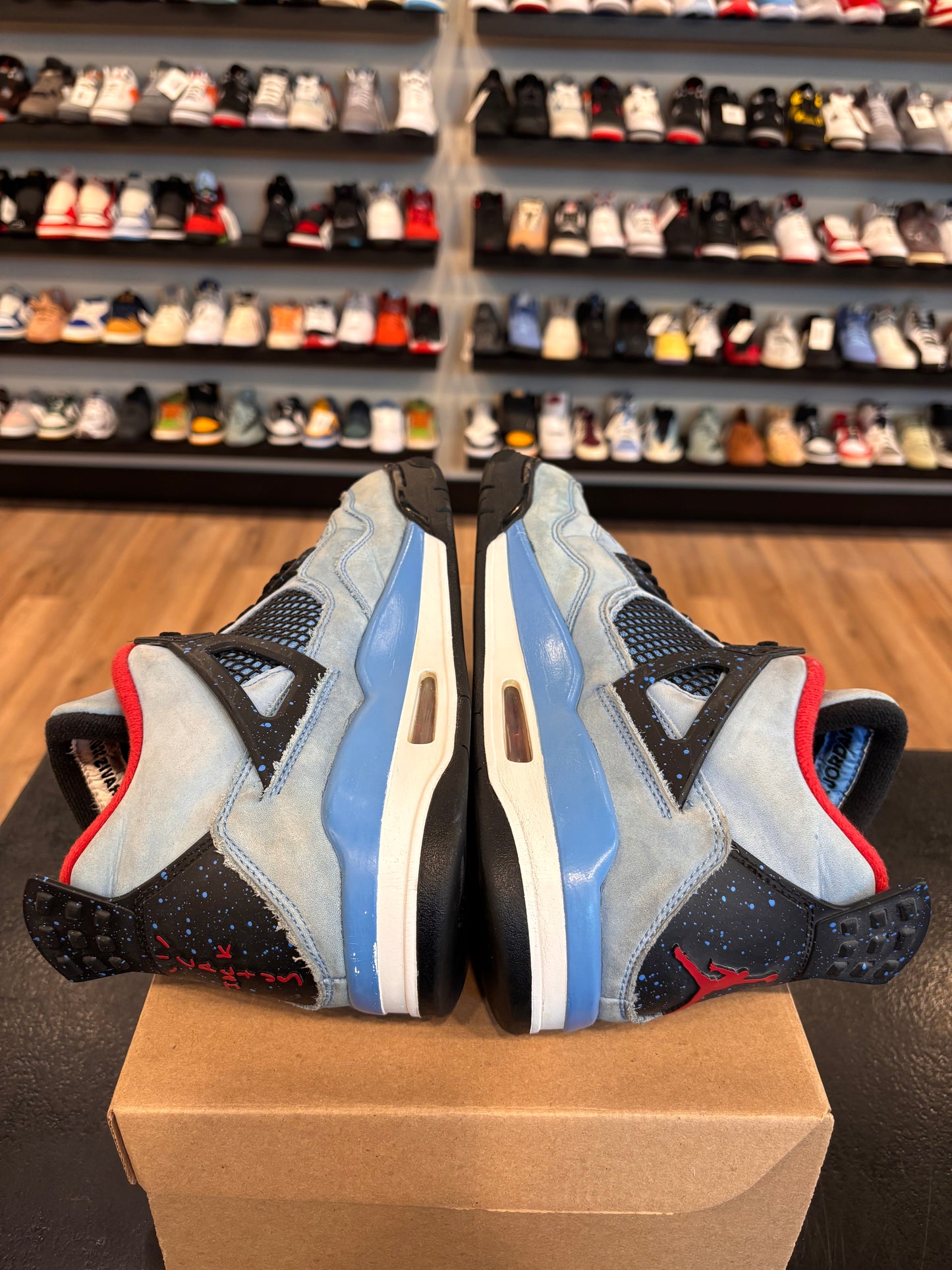Jordan 4 Travis Scott Size 11 Pre-Owned (No Box)