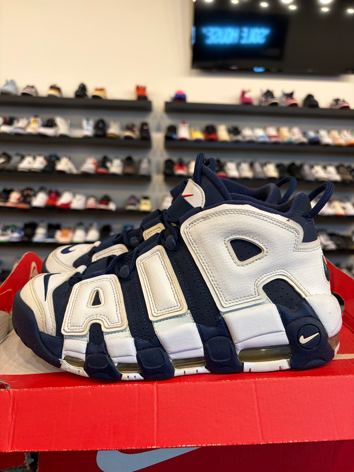 Nike Uptempo Olympic Size 8.5 Pre-Owned