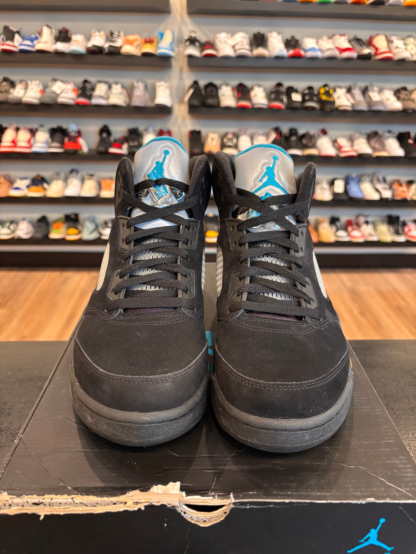 Jordan 5 Aqua Size 10 Pre-Owned