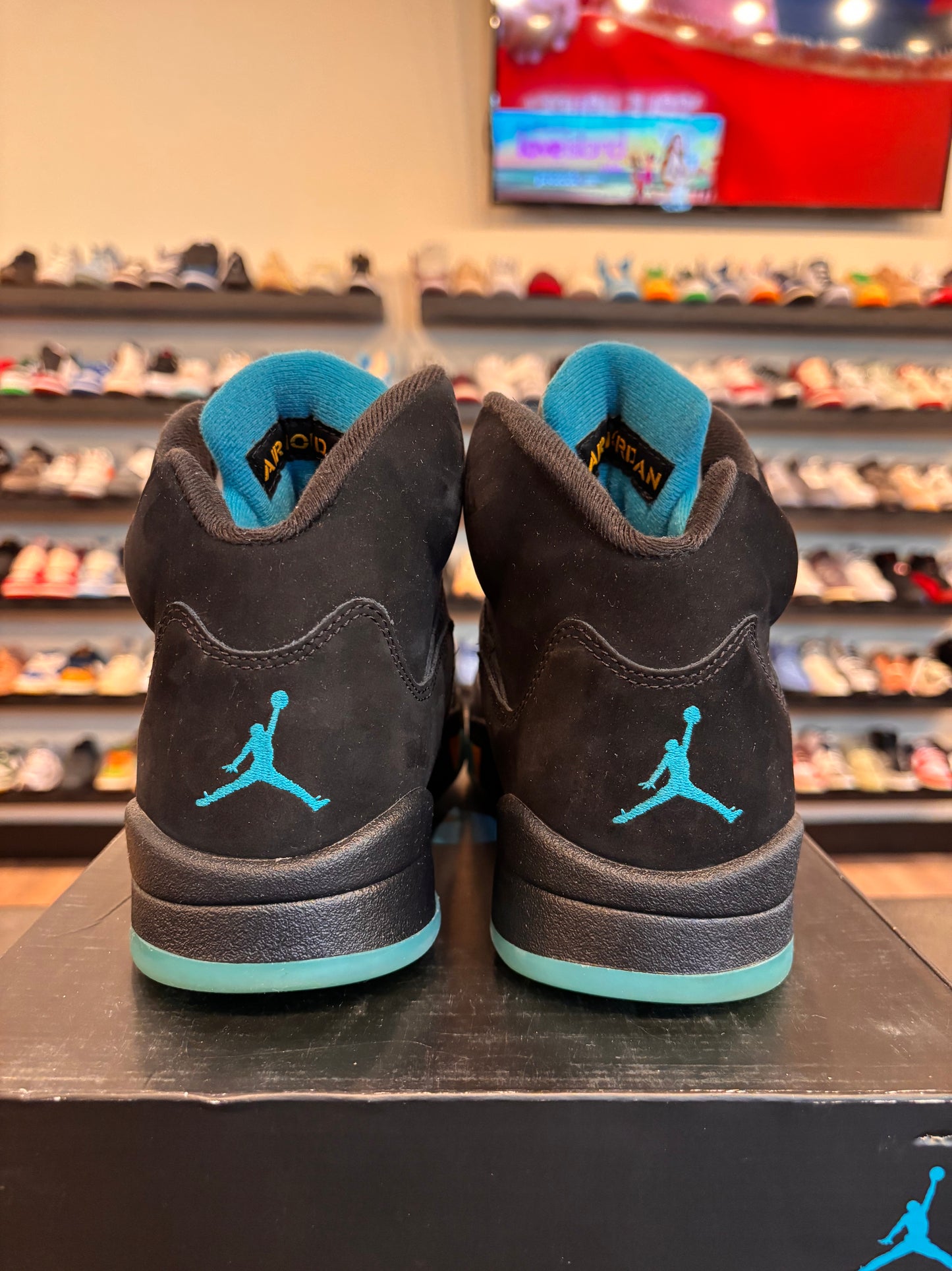 Jordan 5 Aqua Size 10 Pre-Owned