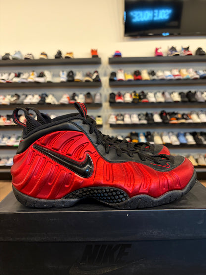 Nike Foamposite University Red Size 9 Pre-Owned