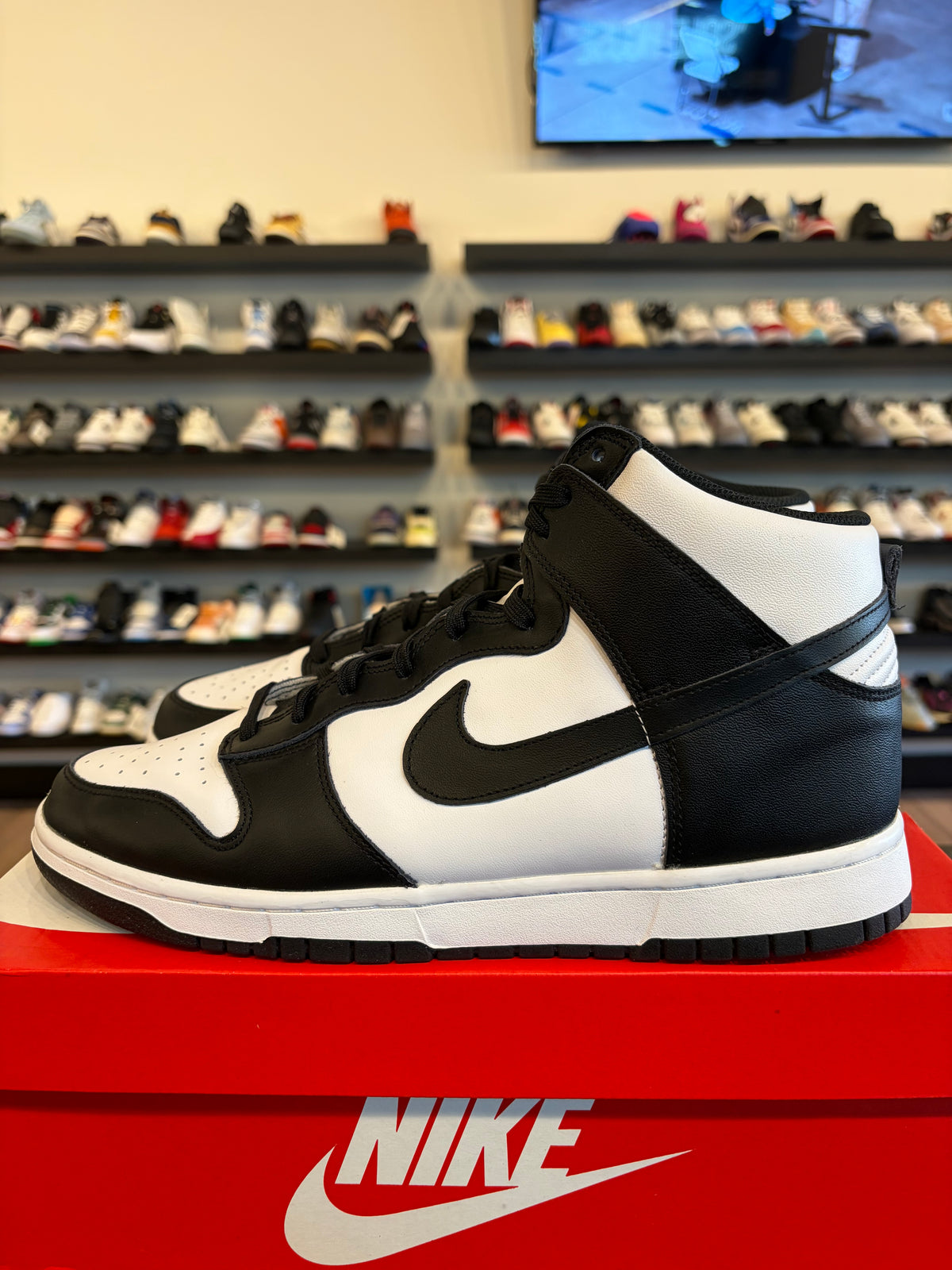 Nike Dunk High Panda Size 12 Pre-Owned