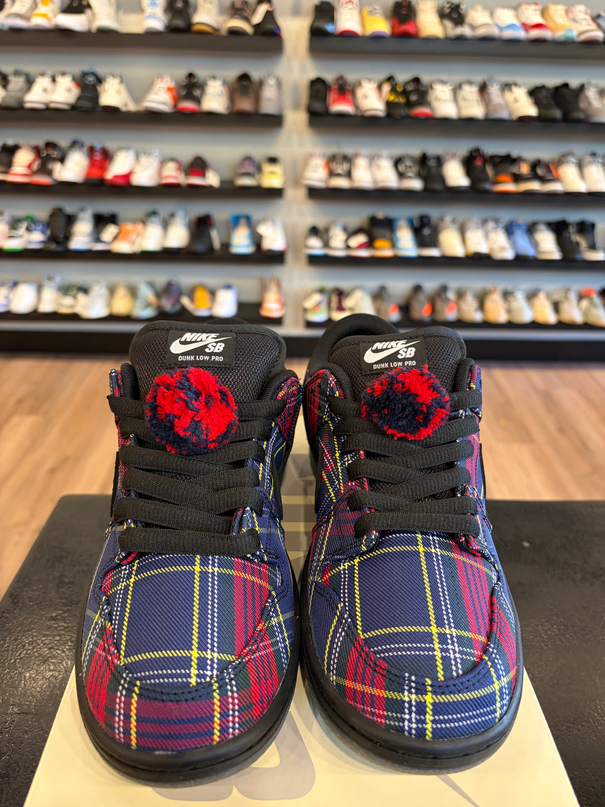 Nike SB Dunk Low Nardwuar Size 8 Brand New