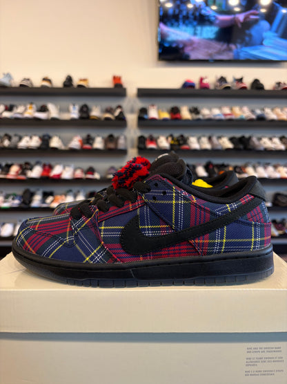 Nike SB Dunk Low Nardwuar Size 7.5 Brand New