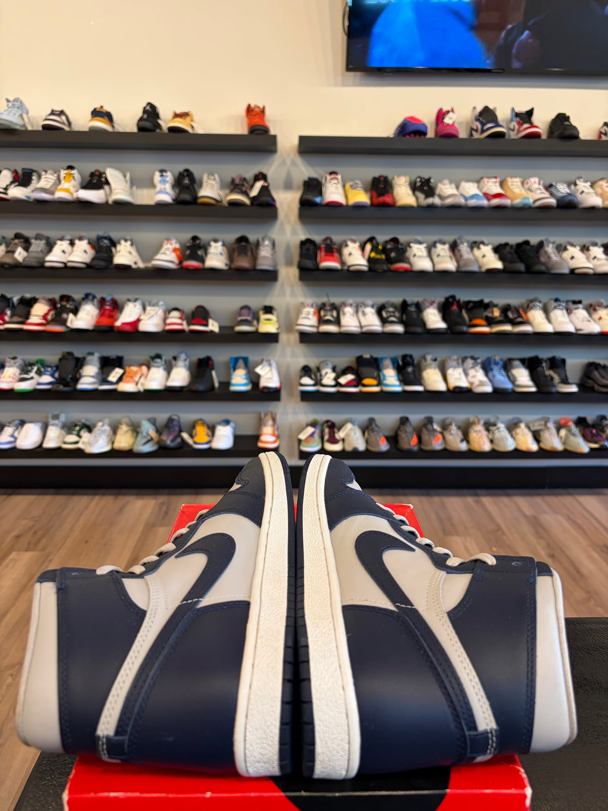 Jordan 1 Georgetown '85 Size 8.5 Pre-Owned