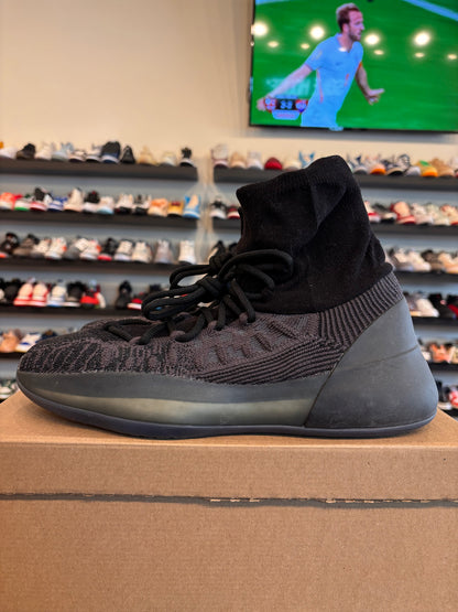 Yeezy 350 Knit Black Size 10 Pre-Owned (No Box)