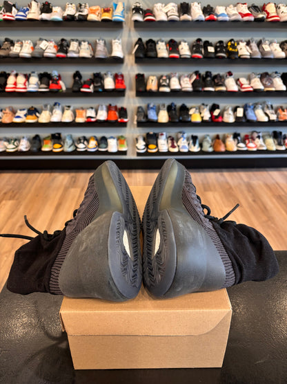 Yeezy 350 Knit Black Size 10 Pre-Owned (No Box)