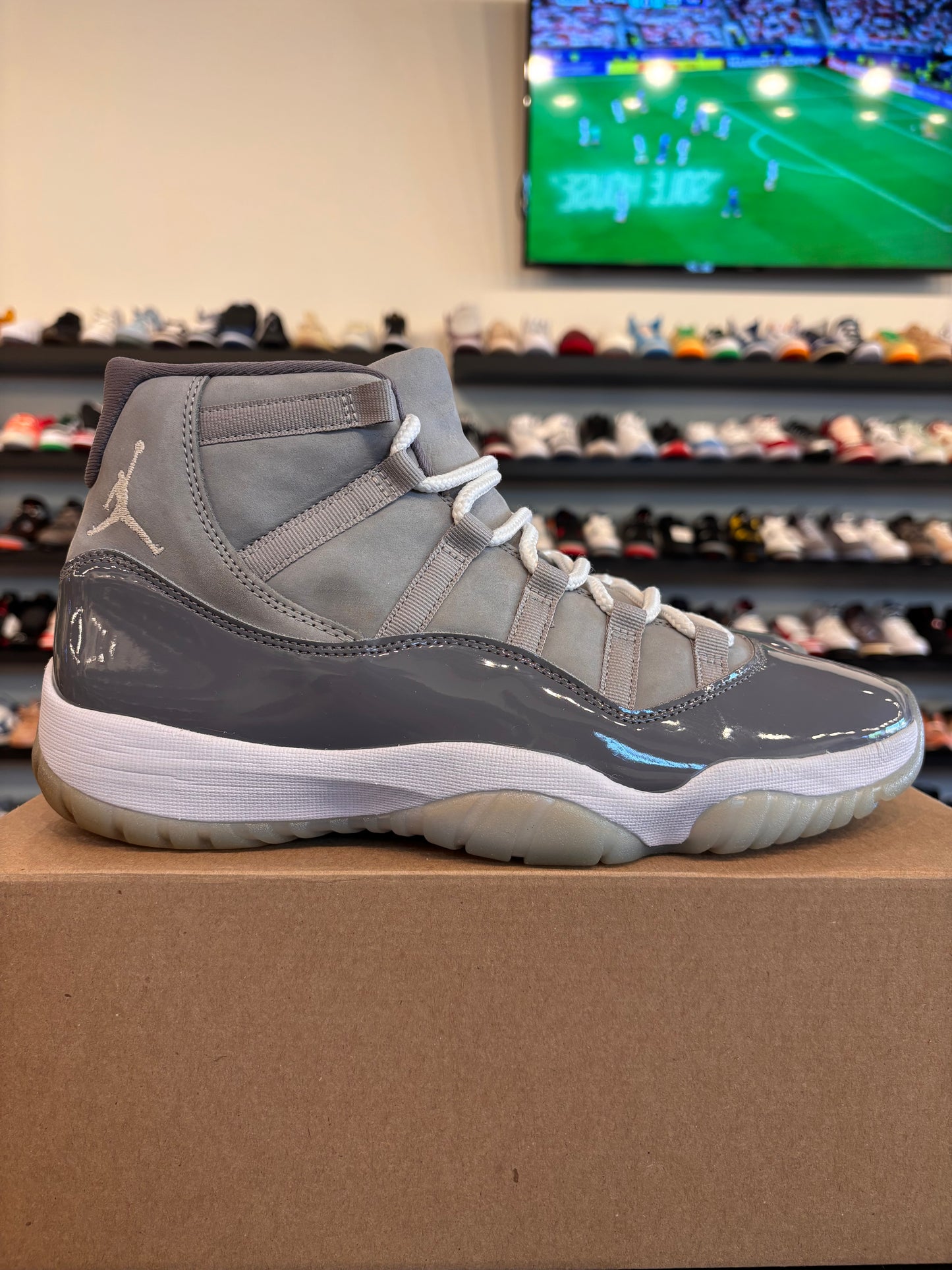 Jordan 11 Cool Grey Size 11.5 Pre-Owned (No Box)