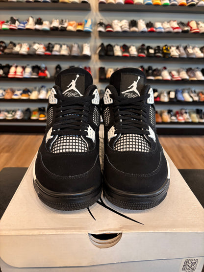 Jordan 4 White Thunder Size 11.5 Pre-Owned