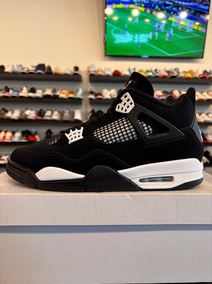 Jordan 4 White Thunder Size 11.5 Pre-Owned