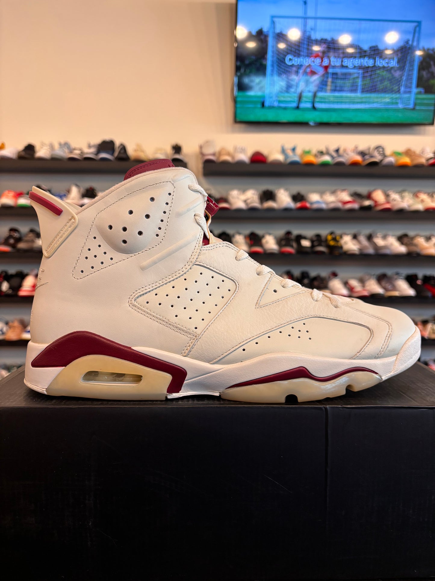 Jordan 6 Maroon Size 14 Pre-Owned