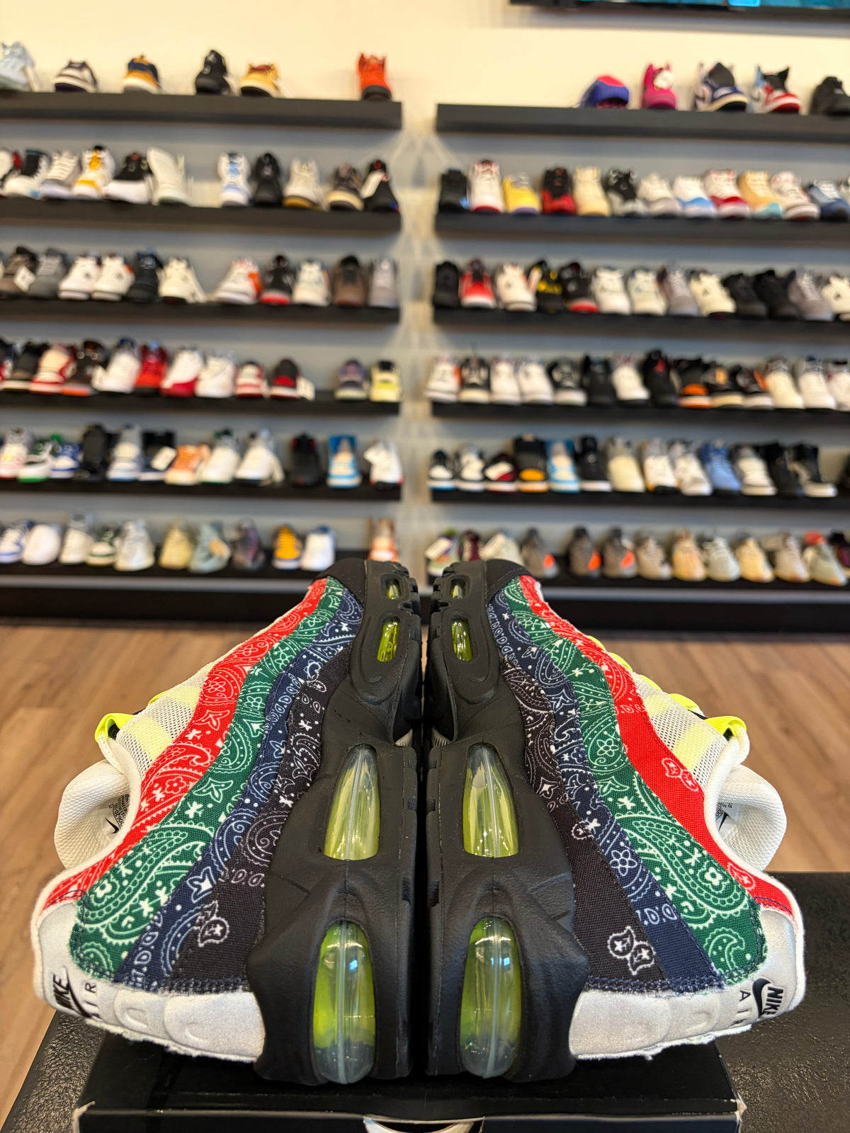 Nike Air Max 95 Neon Paisley Bandana Size 11.5 Brand New