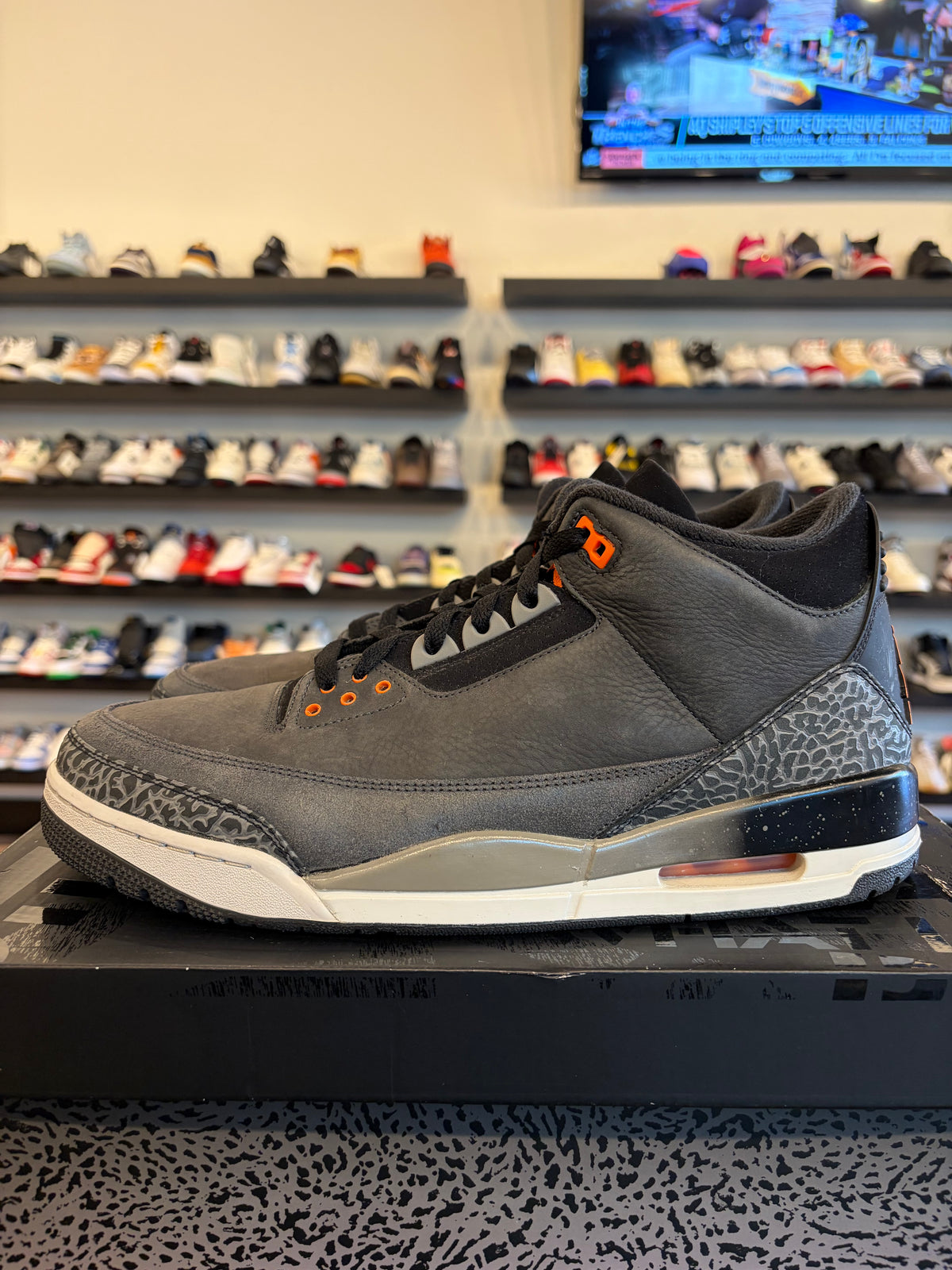 Jordan 3 Fear Size 13 Pre-Owned