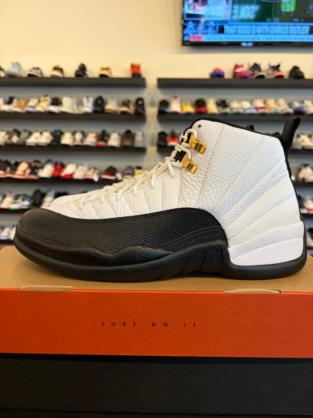 Jordan 12 Taxi Size 12 Pre-Owned