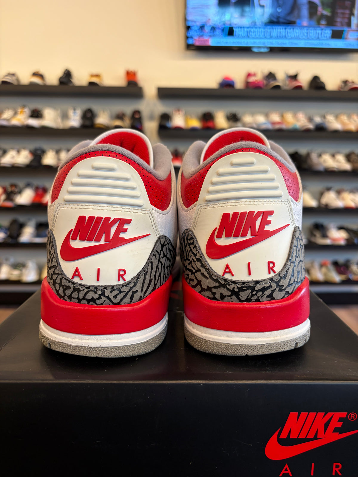 Jordan 3 Fire Red 2022 Size 11.5 Pre-Owned