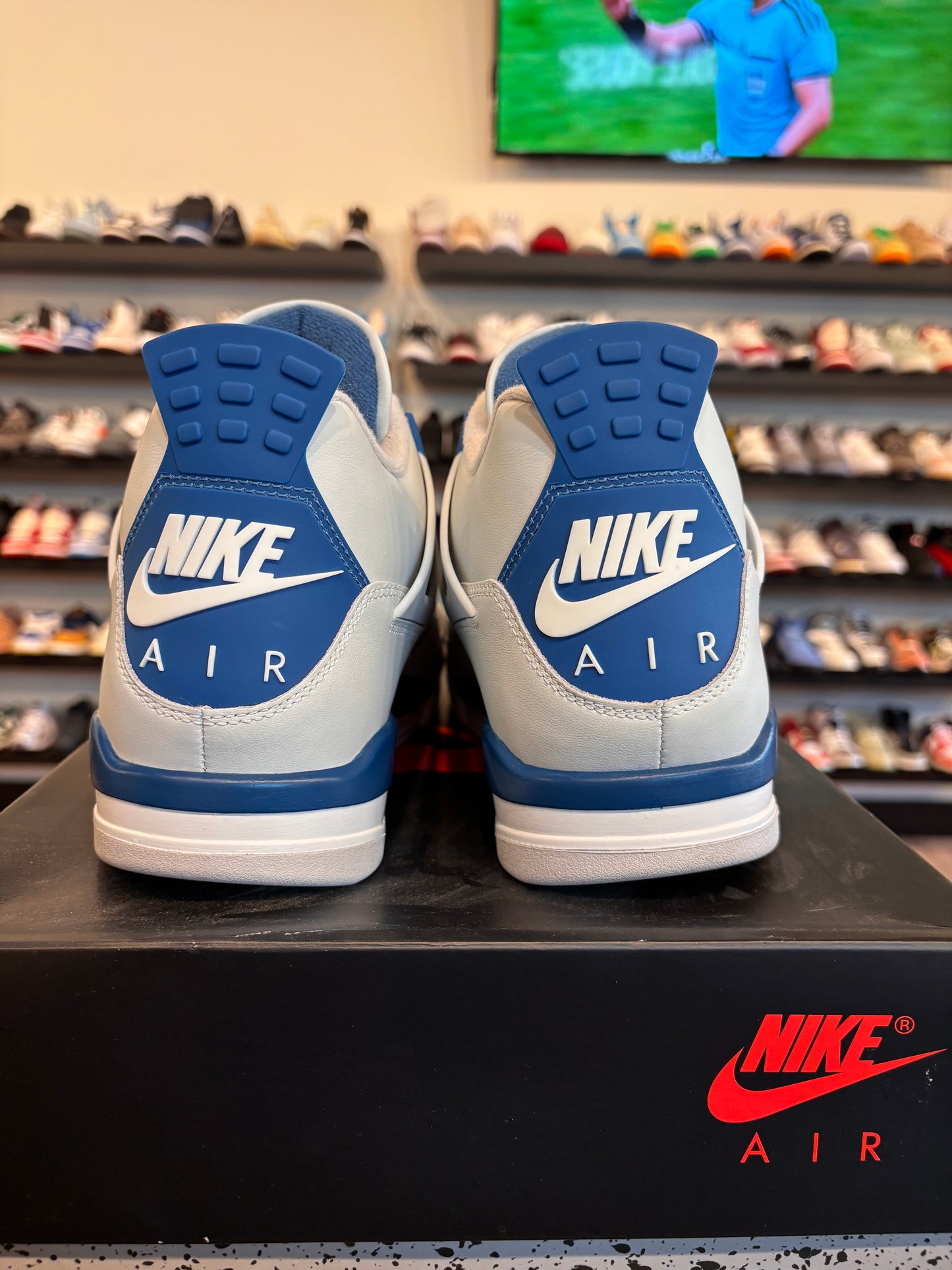 Jordan 4 Military Blue 2024 Size 11.5 Pre-Owned