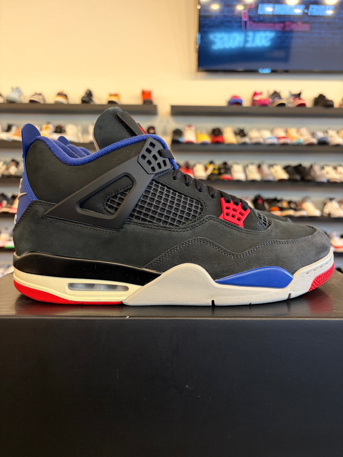 Jordan 4 Rare Air Size 12 Pre-Owned