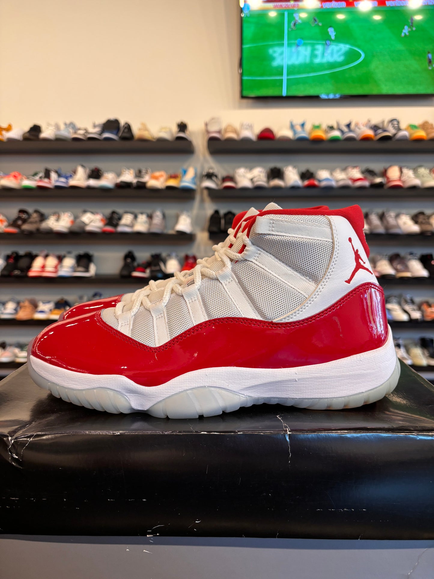 Jordan 11 Cherry 2022 Size 11.5 Pre-Owned