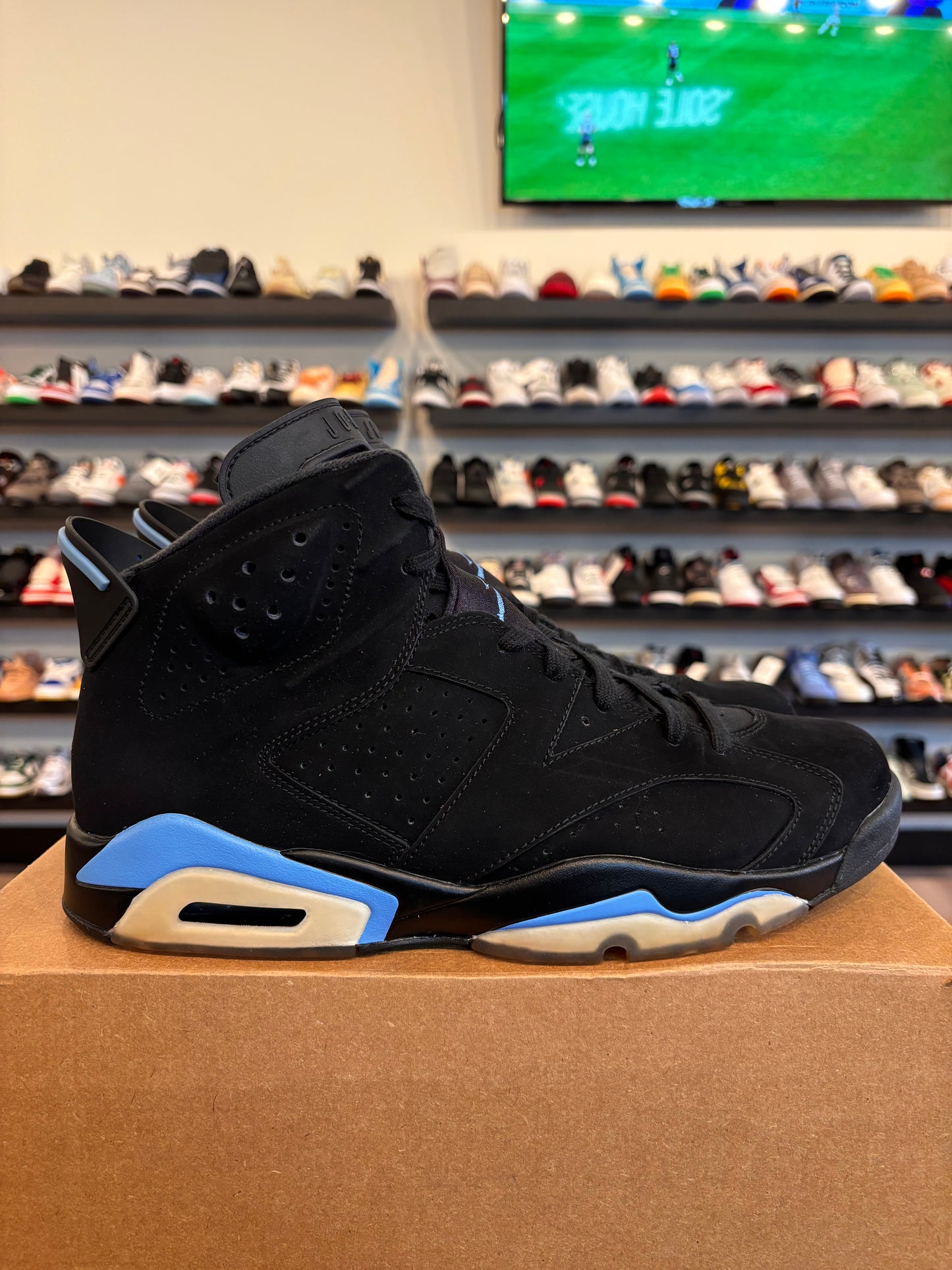 Jordan 6 Black UNC Size 12 Pre-Owned (No Box)