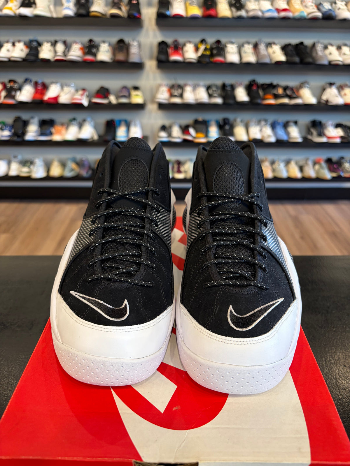 Nike Air Zoom Flight 95 Black Metallic 2022 Size 9 Brand New