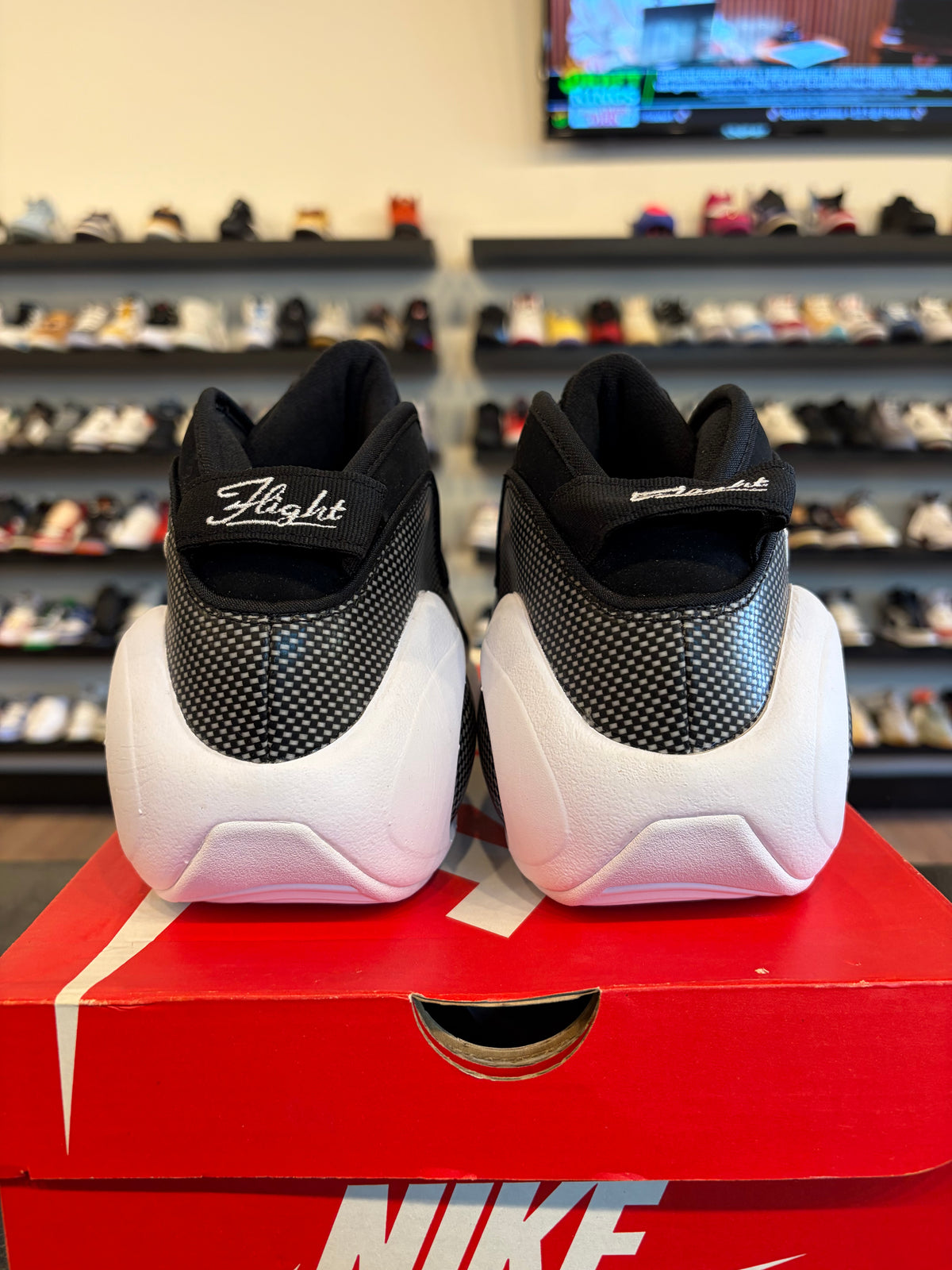 Nike Air Zoom Flight 95 Black Metallic 2022 Size 9 Brand New