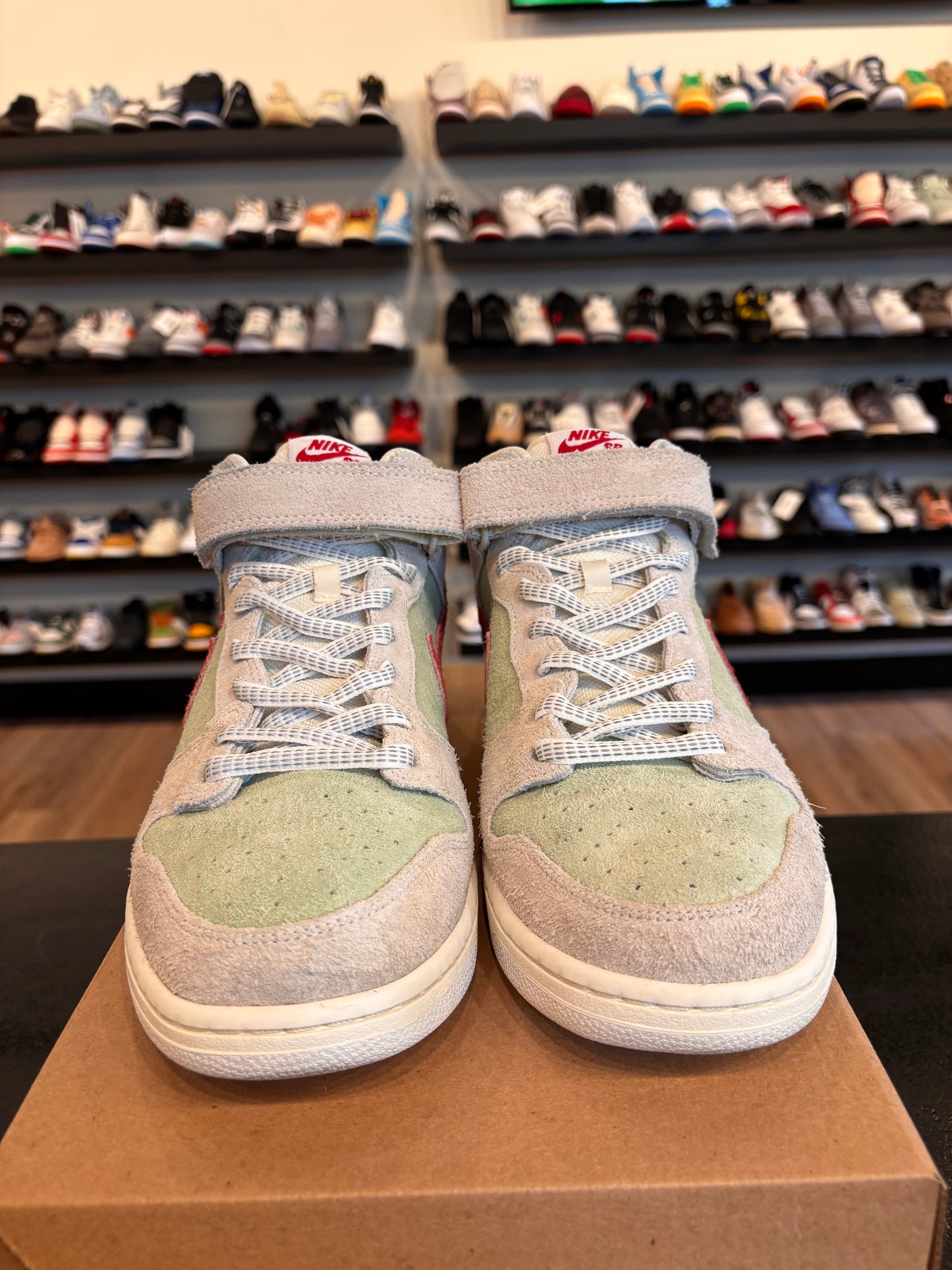 Nike SB Dunk Mid White Widow Size 12 Pre-Owned (No Box)