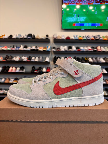 Nike SB Dunk Mid White Widow Size 12 Pre-Owned (No Box)