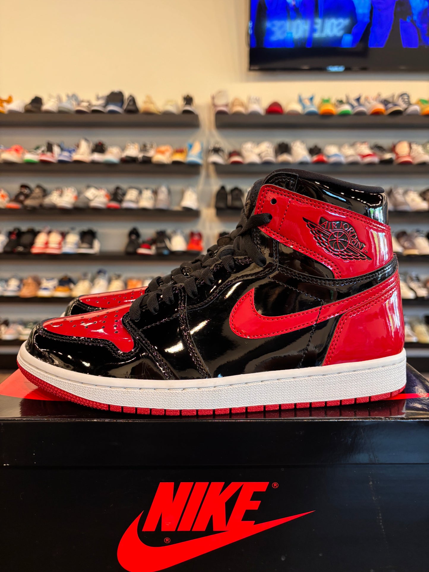 Jordan 1 Patent Bred Size 9 Pre-Owned