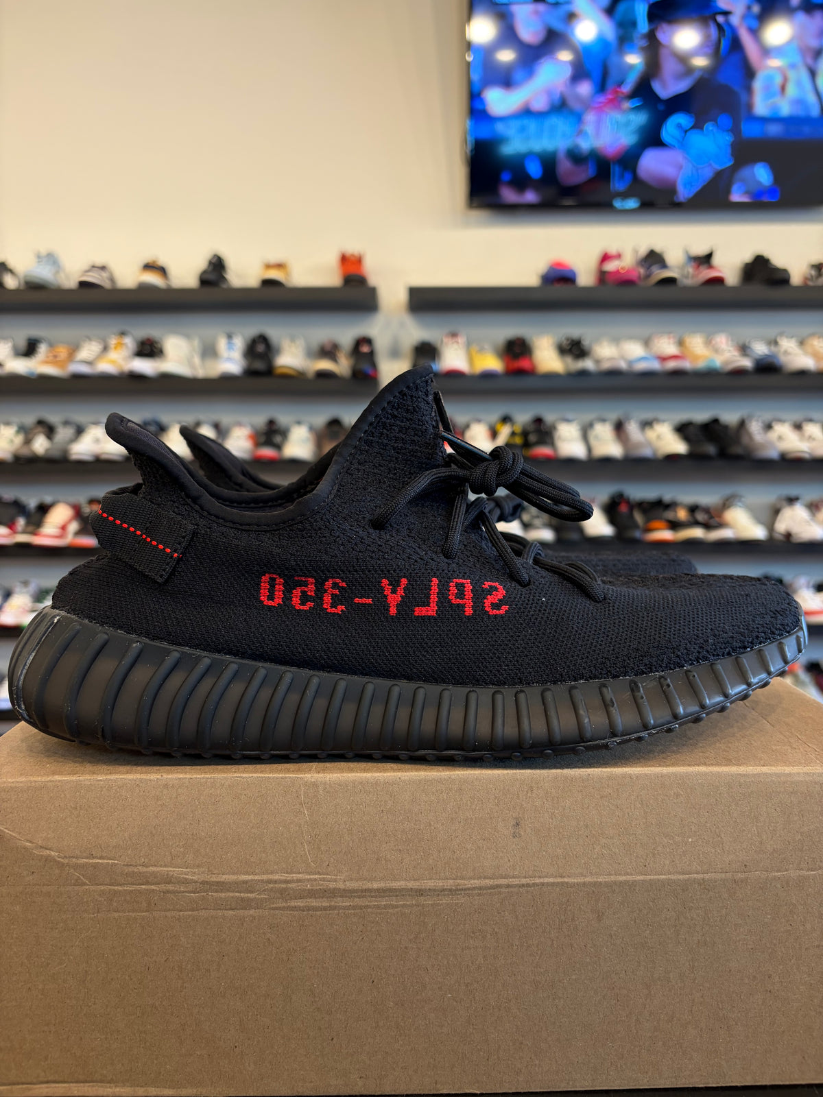 Yeezy 350 V2 Bred Size 13 Pre-Owned (No Box)