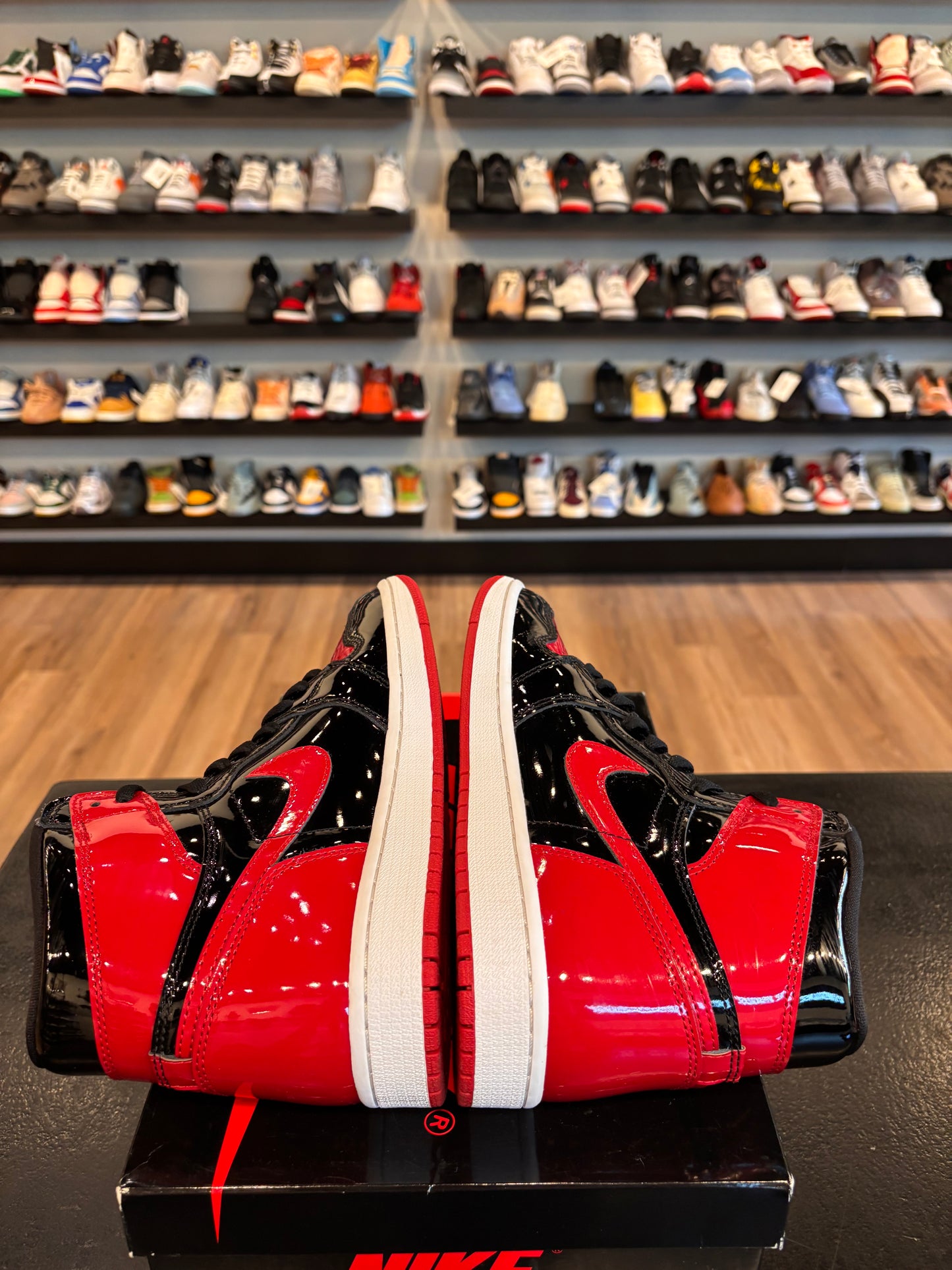 Jordan 1 Patent Bred Size 9 Pre-Owned