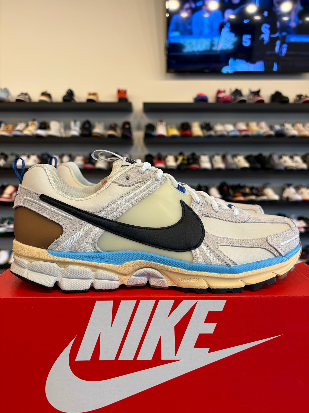 Nike Vomero 5 Jumbo Japan Size 12 (13.5W) Brand New