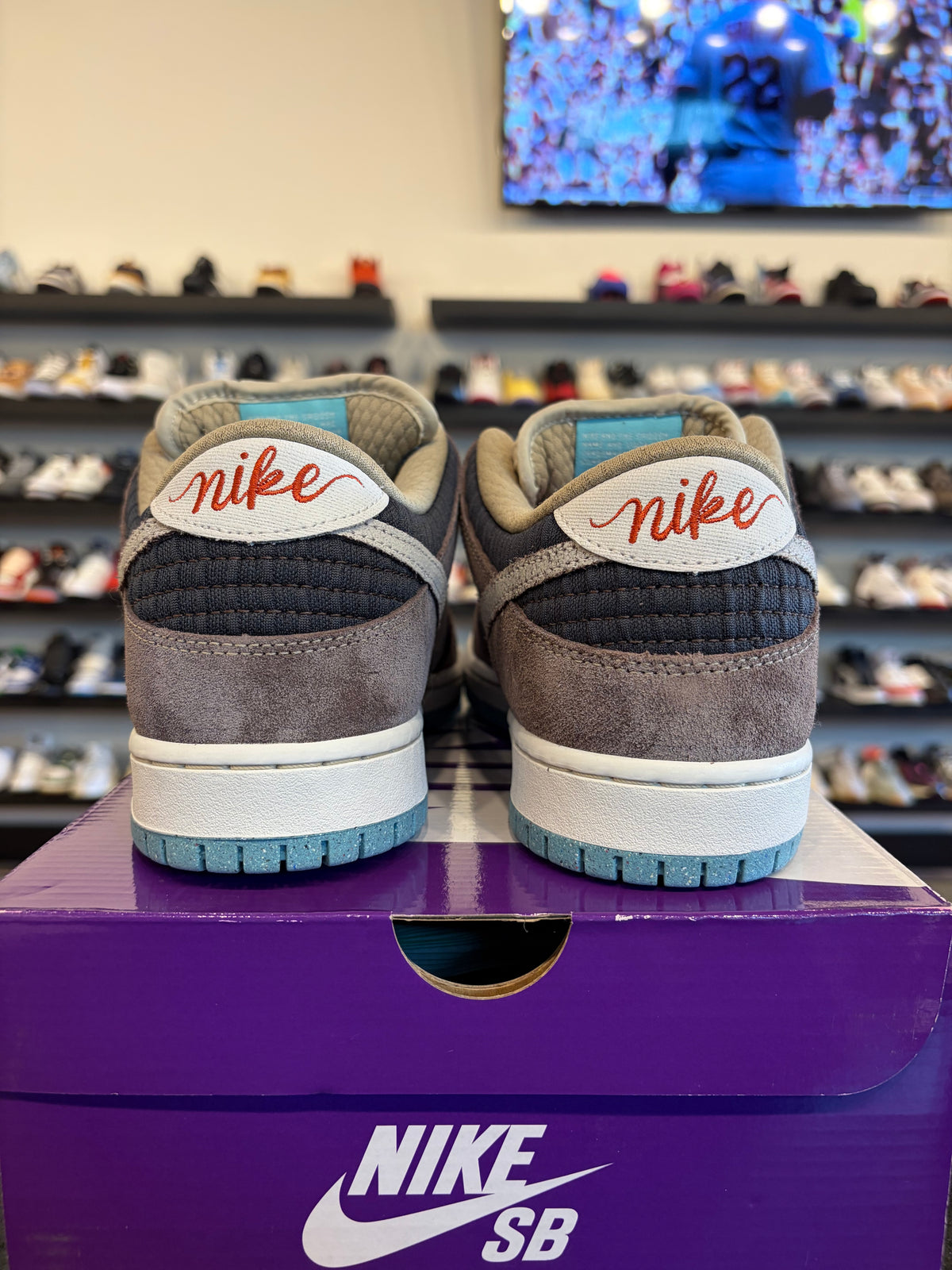 Nike SB Dunk Low Big Money Savings Size 12 Brand New