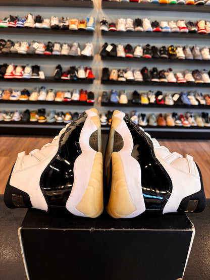 Jordan 11 Gratitude Size 11.5 Pre-Owned