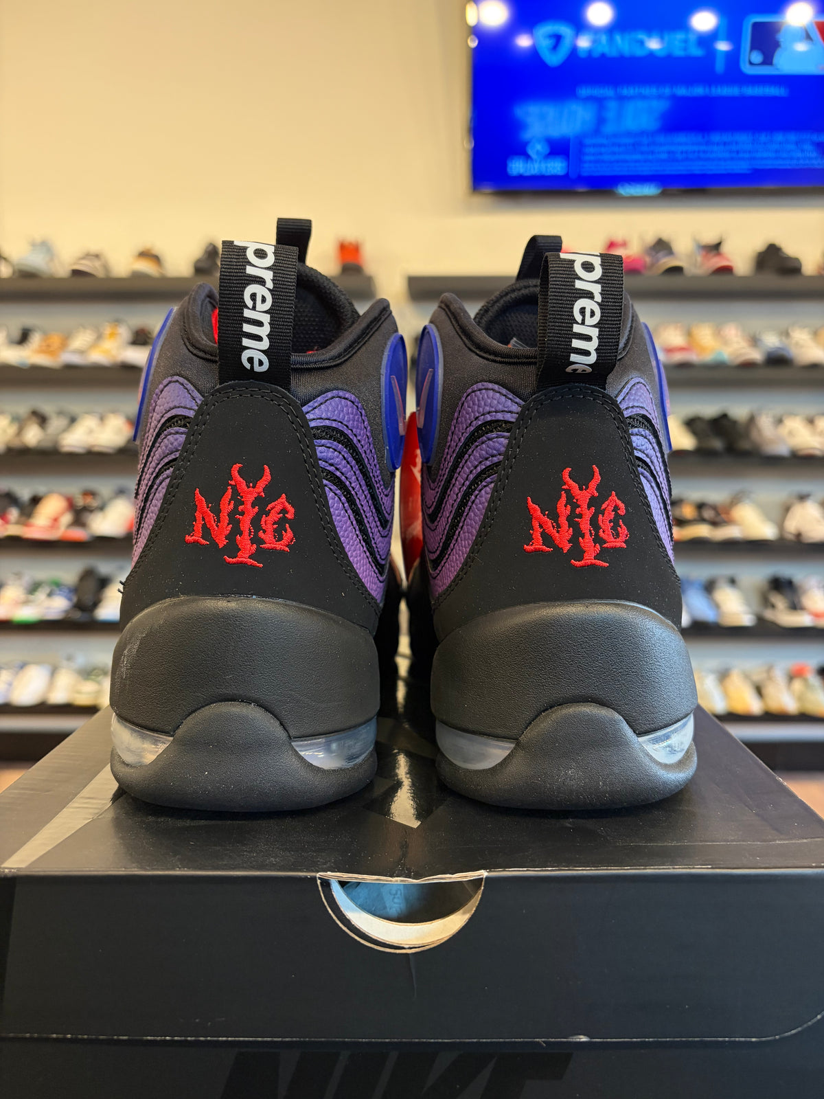 Nike Bakin Supreme Black Size 11 Brand New